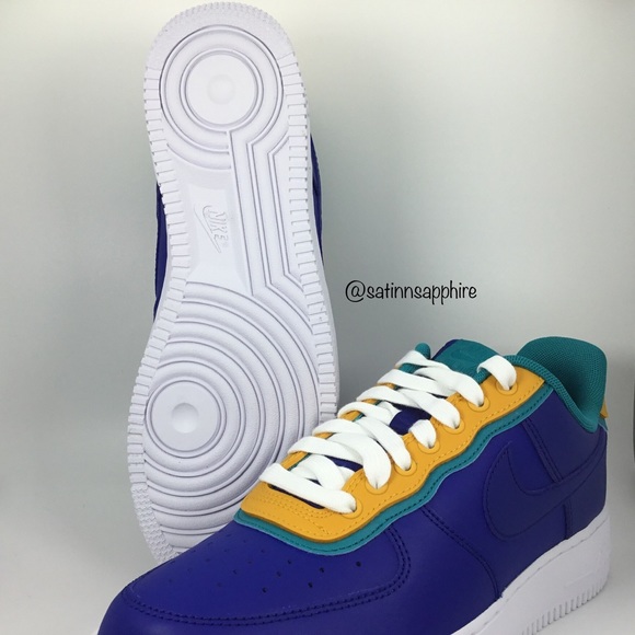 Nike Air Force 1 LV8 - Picture 2 of 6